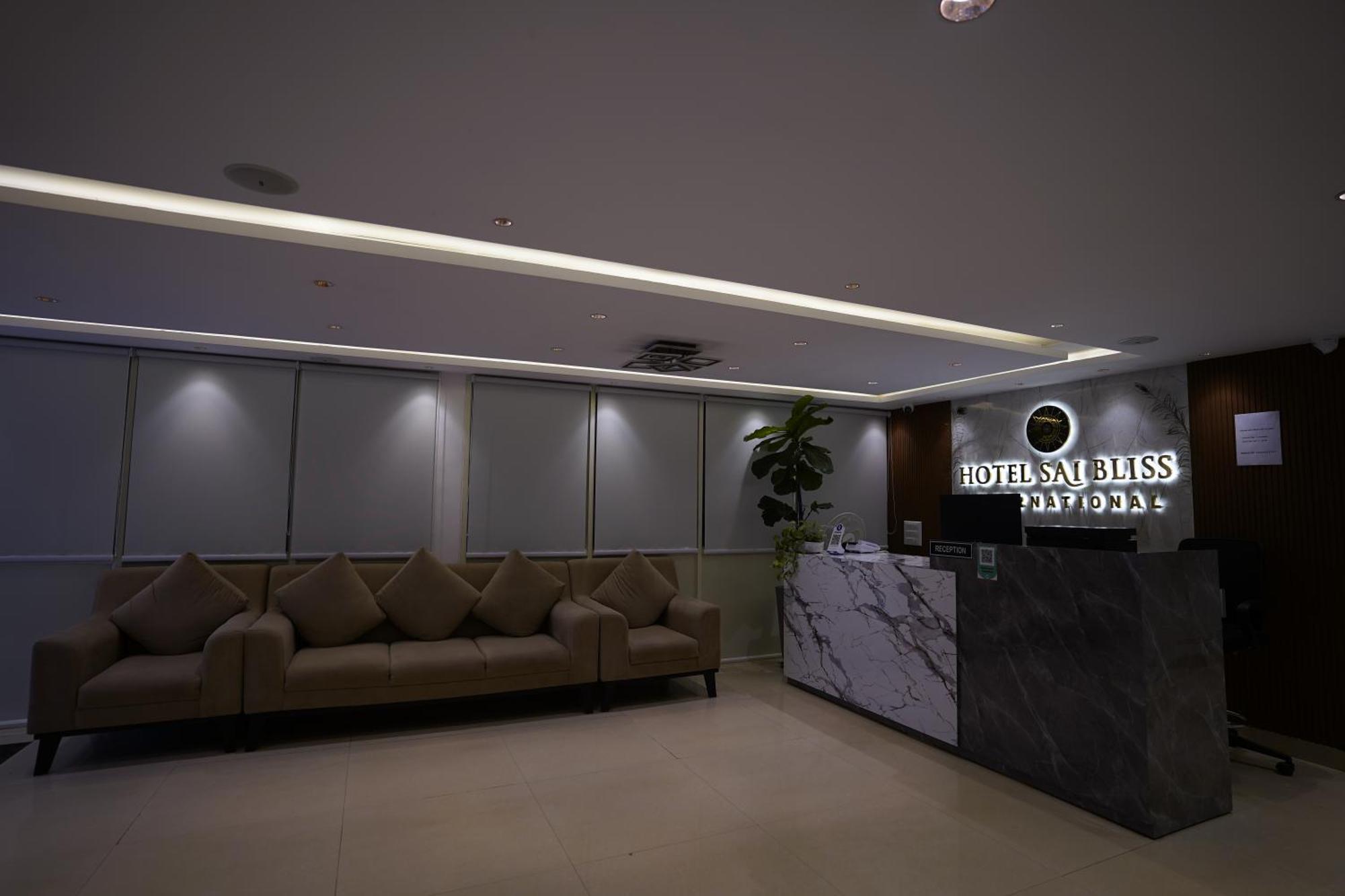 Sai Bliss Residency, Manyata Tech Park Hotel Bangalore Exterior foto